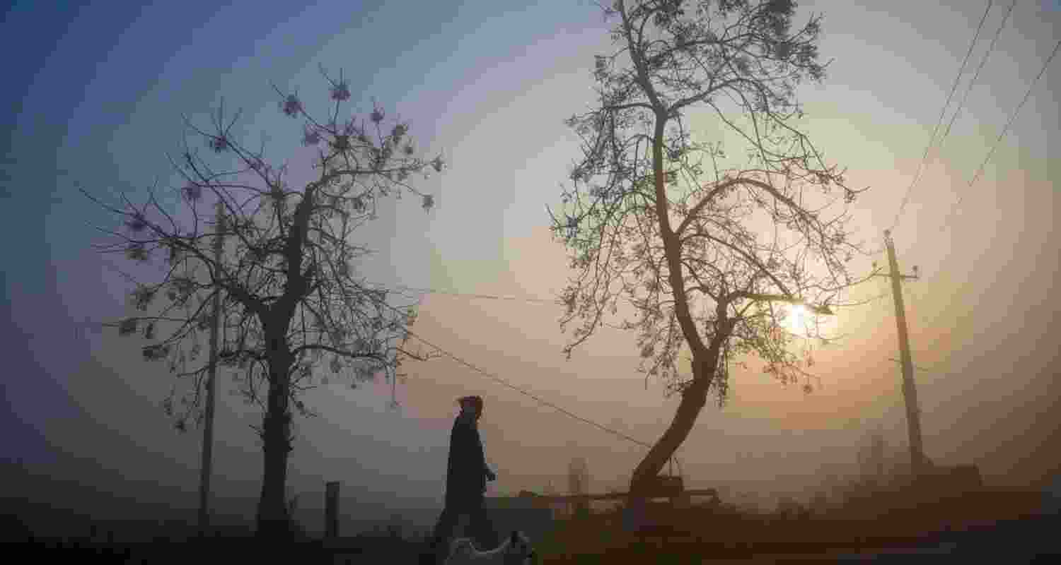 Punjab and Haryana witnessed pleasant weather as minimum temperatures rose above normal in most areas, though a few places recorded cold nights. Punjab and Haryana witnessed pleasant weather as minimum temperatures rose above normal in most areas, though a few places recorded cold nights.