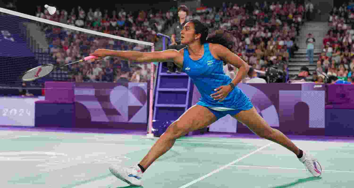 PV Sindhu storms into Olympic badminton pre-quarters PV Sindhu storms into Olympic badminton pre-quarters