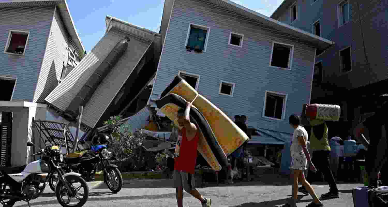 Over 5,278 confirmed dead in Venezuela earthquakes Over 5,278 confirmed dead in Venezuela earthquakes