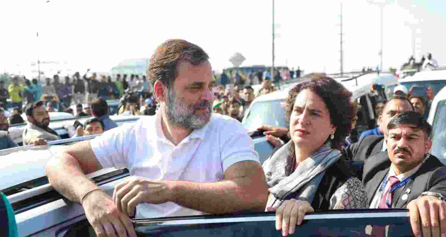Leader of Opposition Rahul Gandhi and Congress MP Priyanka Gandhi Vadra were stopped at the Ghazipur border on Wednesday while attempting to visit violence-hit Sambhal in Uttar Pradesh. Leader of Opposition Rahul Gandhi and Congress MP Priyanka Gandhi Vadra were stopped at the Ghazipur border on Wednesday while attempting to visit violence-hit Sambhal in Uttar Pradesh.