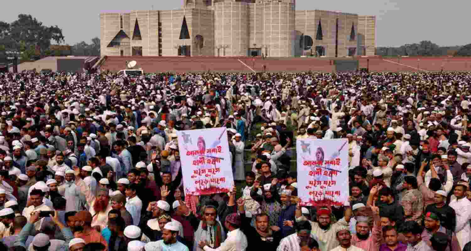 4000 Kashmiri students in B'desh, students body seeks safe return 4000 Kashmiri students in B'desh, students body seeks safe return