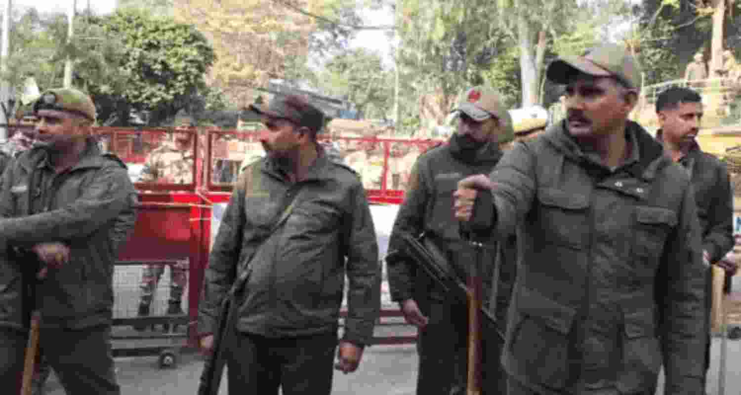 Medical seats row: Civil Secretariat sealed as protests intensify Medical seats row: Civil Secretariat sealed as protests intensify