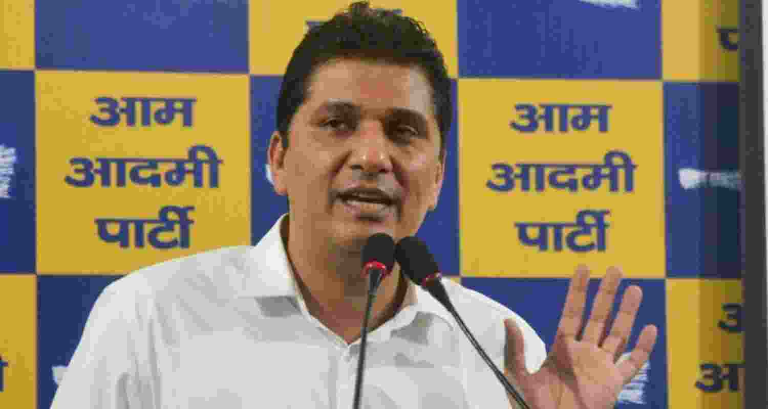 AAP leader detained as he tried to light candles near DJB pit AAP leader detained as he tried to light candles near DJB pit