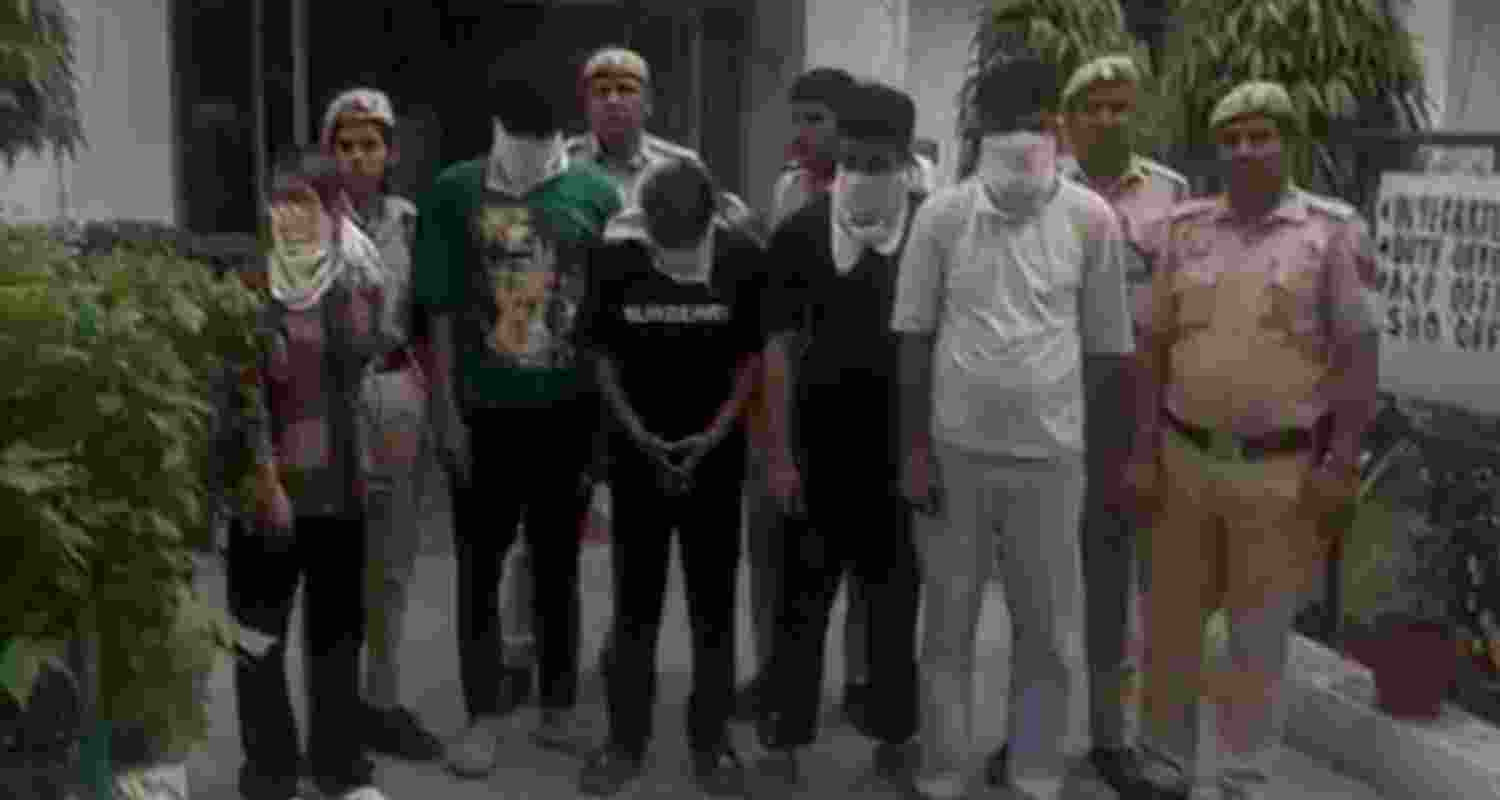 Delhi man abducted, extorted of Rs 7L in 'dating app' trap Delhi man abducted, extorted of Rs 7L in 'dating app' trap