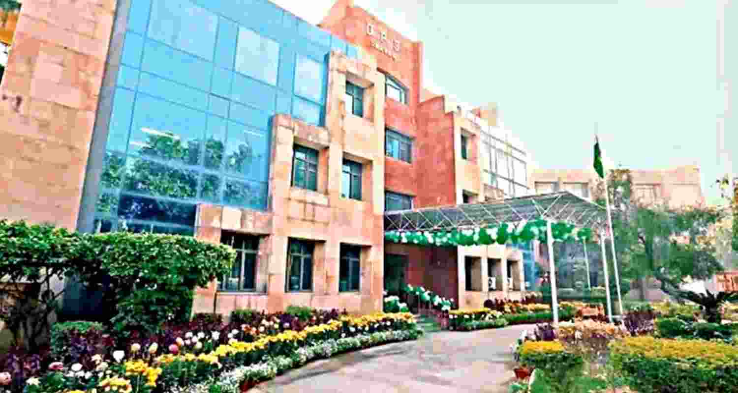 HC orders DPS Dwarka to reinstate expelled 25 students over fee HC orders DPS Dwarka to reinstate expelled 25 students over fee