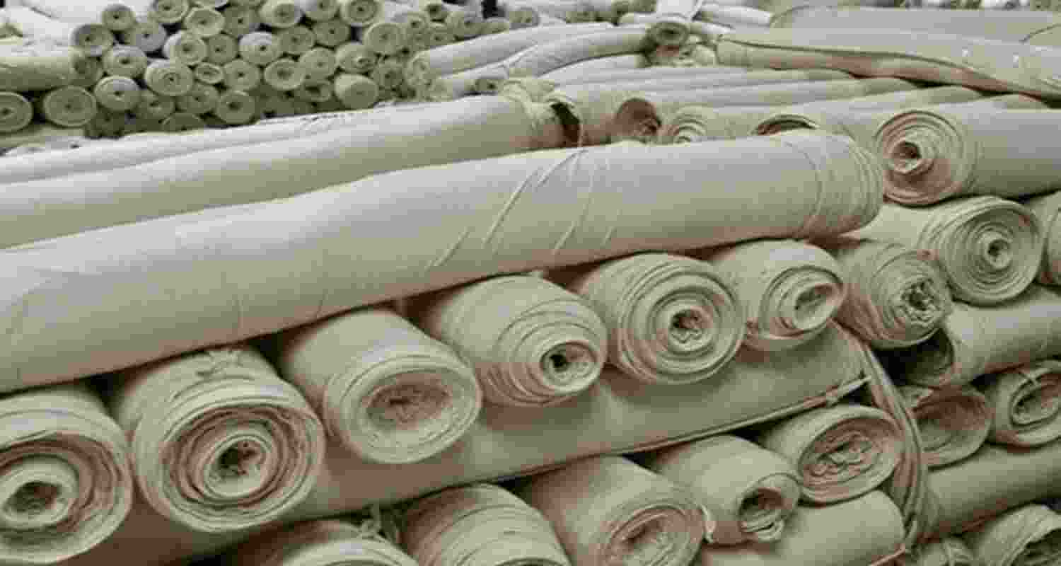 Govt temporarily exempts custom duty on cotton imports till Oct Govt temporarily exempts custom duty on cotton imports till Oct