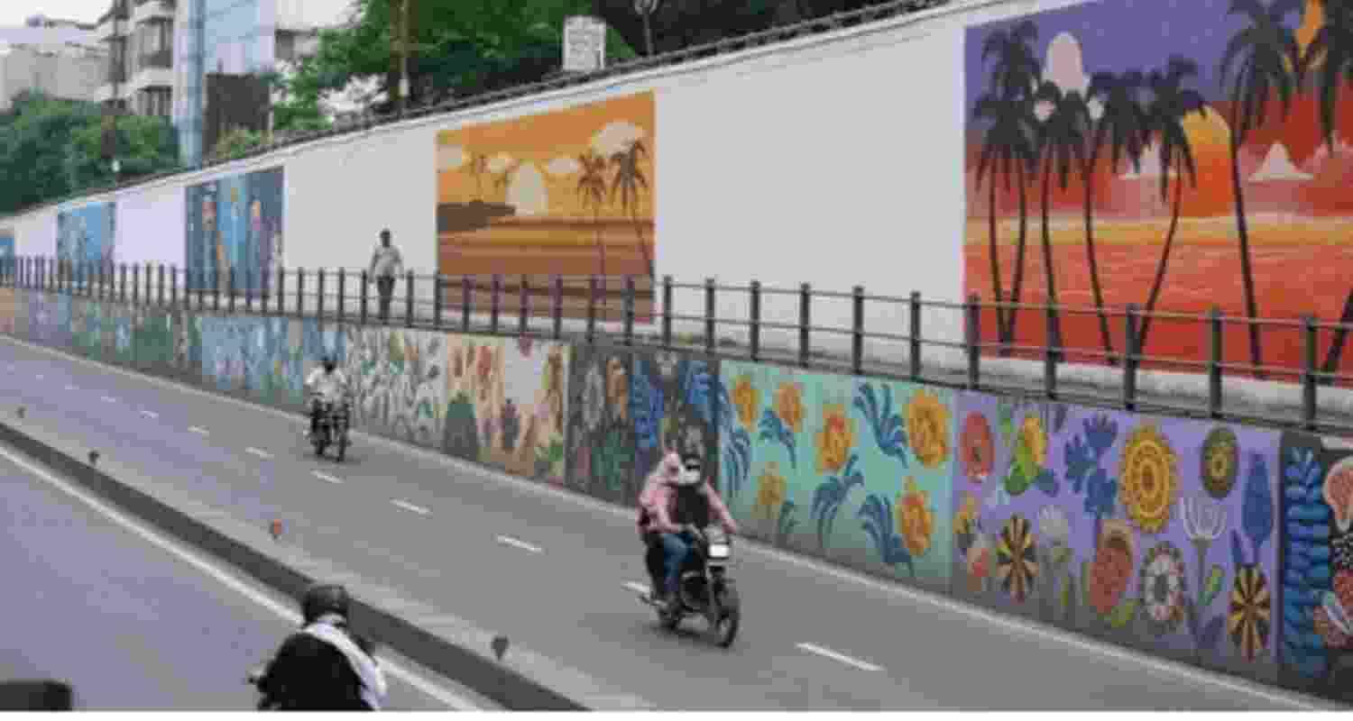 SC recognizes safe walk on footpaths as fundamental right SC recognizes safe walk on footpaths as fundamental right