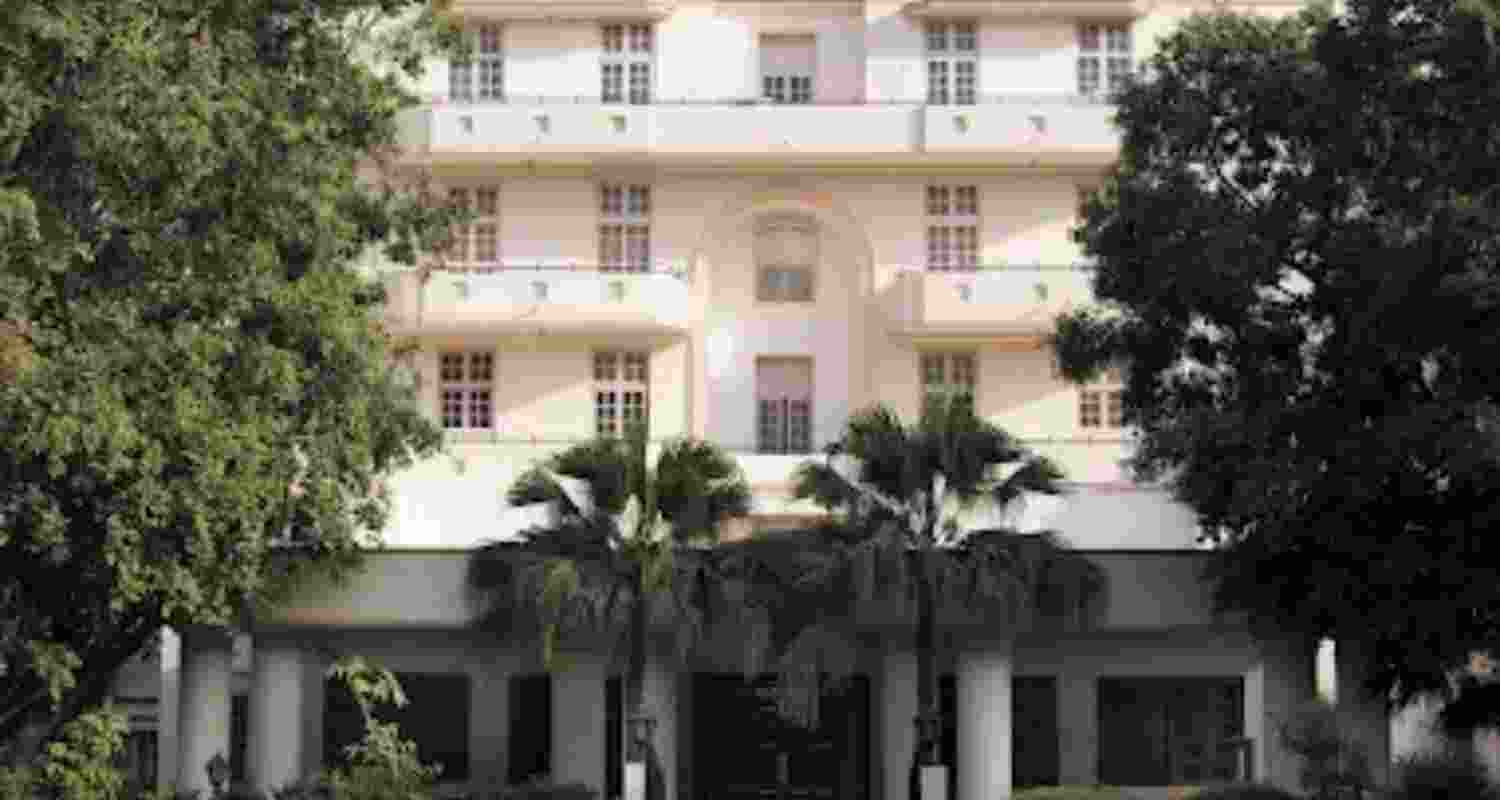 Ambassador Hotel moves Delhi HC over Centre's eviction notice Ambassador Hotel moves Delhi HC over Centre's eviction notice