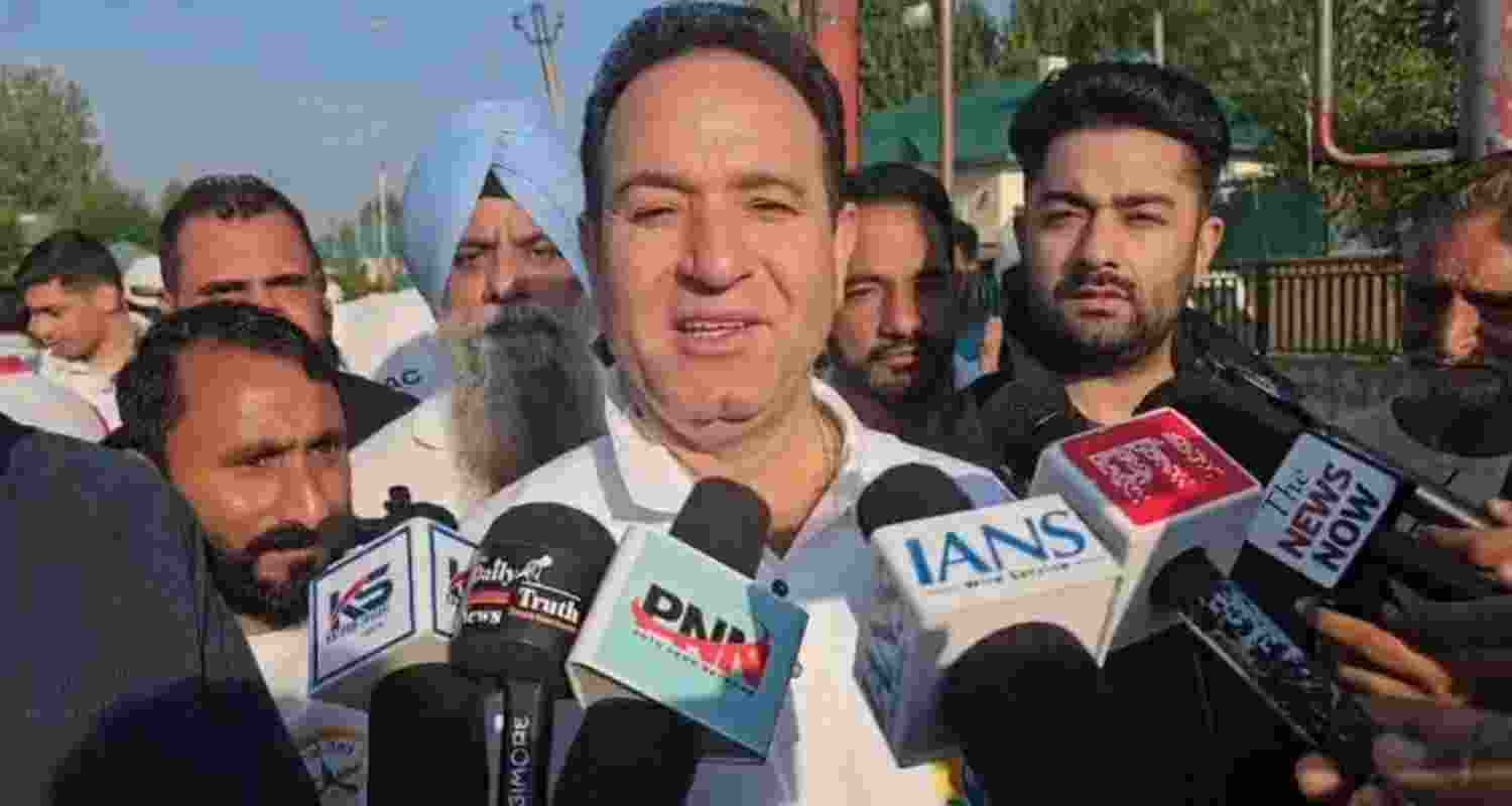 J&K BJP says it will fight 'backdoor outsourcing' of jobs in UT J&K BJP says it will fight 'backdoor outsourcing' of jobs in UT