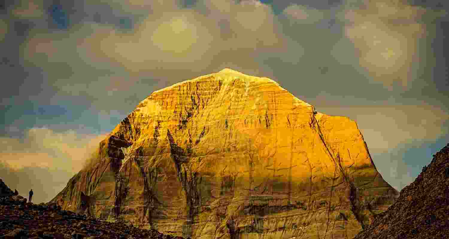 Pilgrims stranded in Nepal, MEA issues Kailash Yatra advisory Pilgrims stranded in Nepal, MEA issues Kailash Yatra advisory