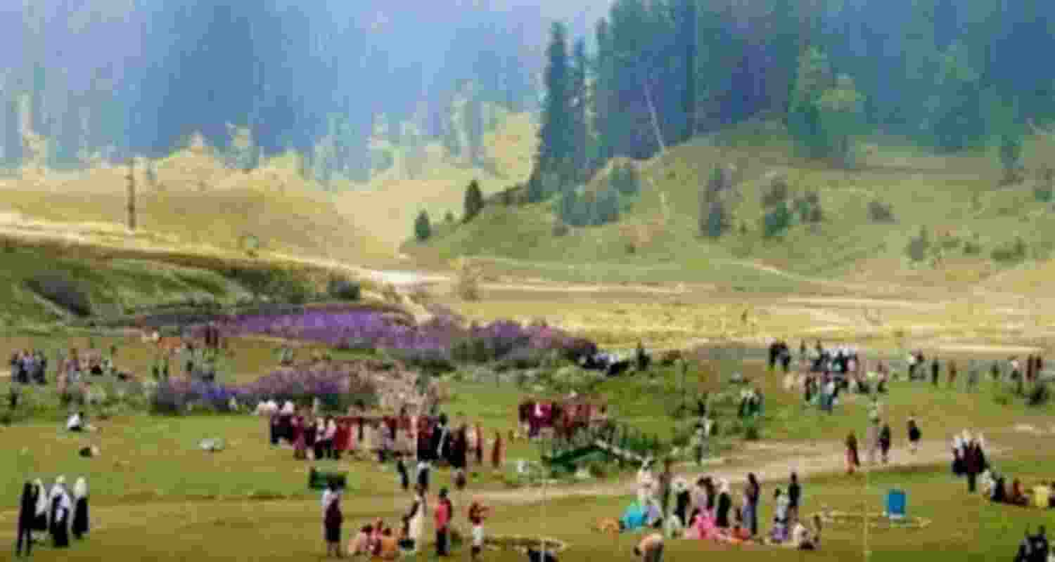 Parl panel calls for integrated security at J-K's tourist spots Parl panel calls for integrated security at J-K's tourist spots