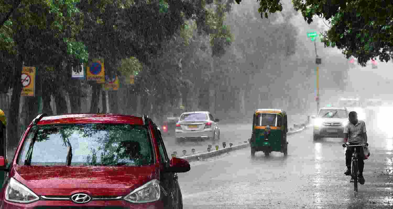 IMD has issued an orange alert for Punjab and Haryana, forecasting heavy to very heavy rainfall from July 20 to 23 amid active monsoon conditions. IMD has issued an orange alert for Punjab and Haryana, forecasting heavy to very heavy rainfall from July 20 to 23 amid active monsoon conditions.