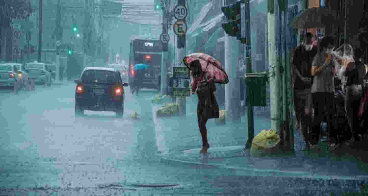 Heavy rainfall to batter North and South India today Heavy rainfall to batter North and South India today