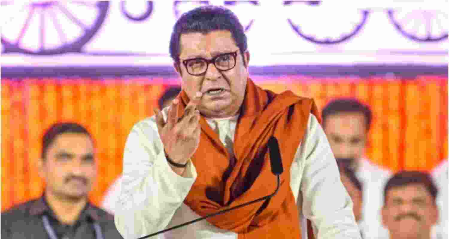Congress, AAP demanded a ban on Raj Thackeray's entry into Gujarat. Congress, AAP demanded a ban on Raj Thackeray's entry into Gujarat.