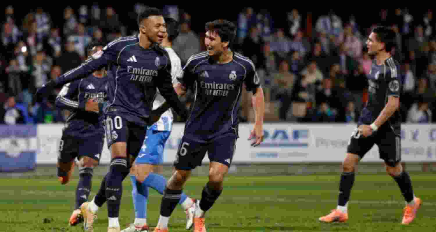 Real and Atletico Madrid claim narrow wins in Copa del Rey Real and Atletico Madrid claim narrow wins in Copa del Rey