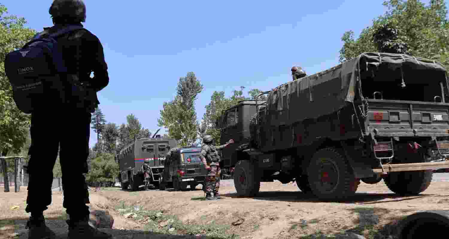 10 arrested in Kashmir for using encrypted apps to aid terror. 10 arrested in Kashmir for using encrypted apps to aid terror.