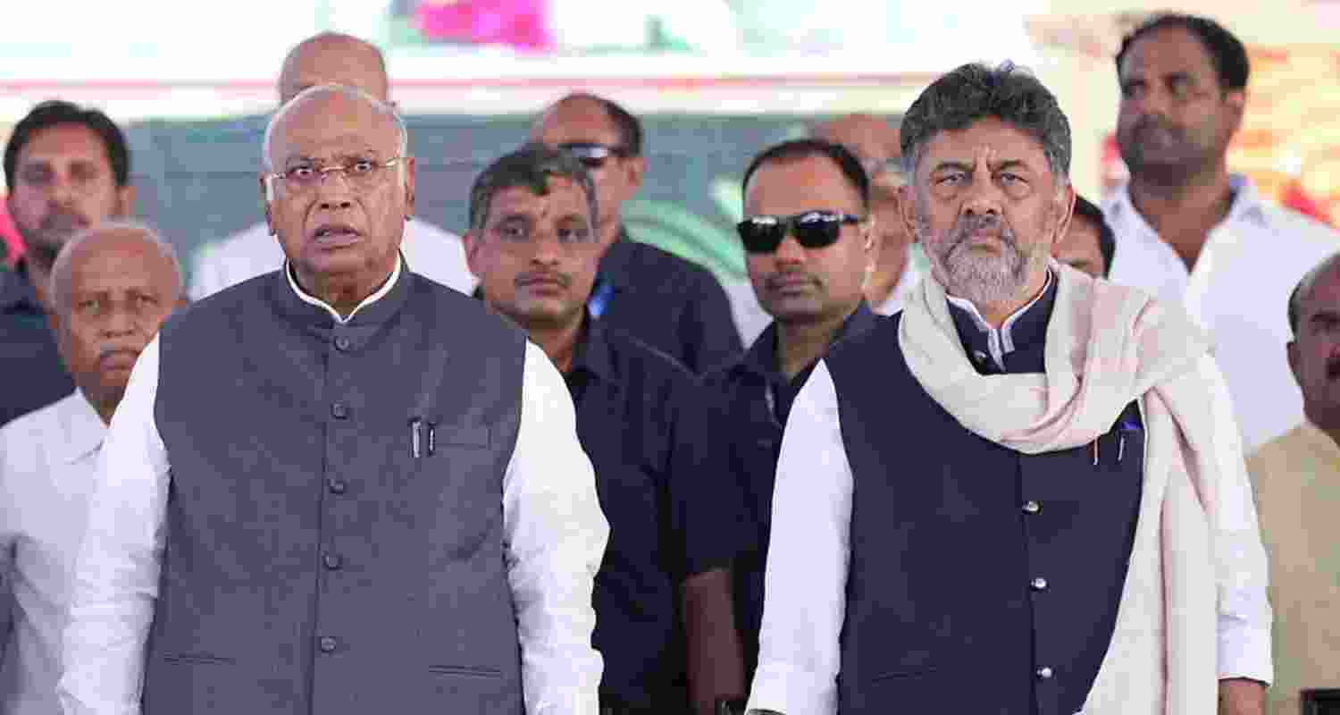 AICC President Mallikarjun Kharge (left) with Karnataka Deputy CM DK Shivakumar. AICC President Mallikarjun Kharge (left) with Karnataka Deputy CM DK Shivakumar.