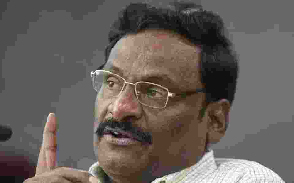 The former Delhi University professor died after complications following gall bladder surgery. The former Delhi University professor died after complications following gall bladder surgery.