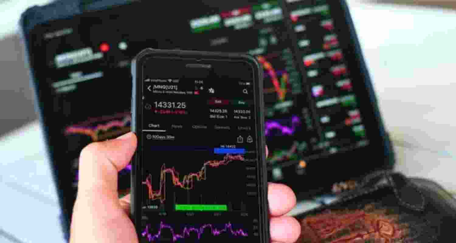 Sensex declines 112 pts, Nifty down 36 pts in early trade Sensex declines 112 pts, Nifty down 36 pts in early trade