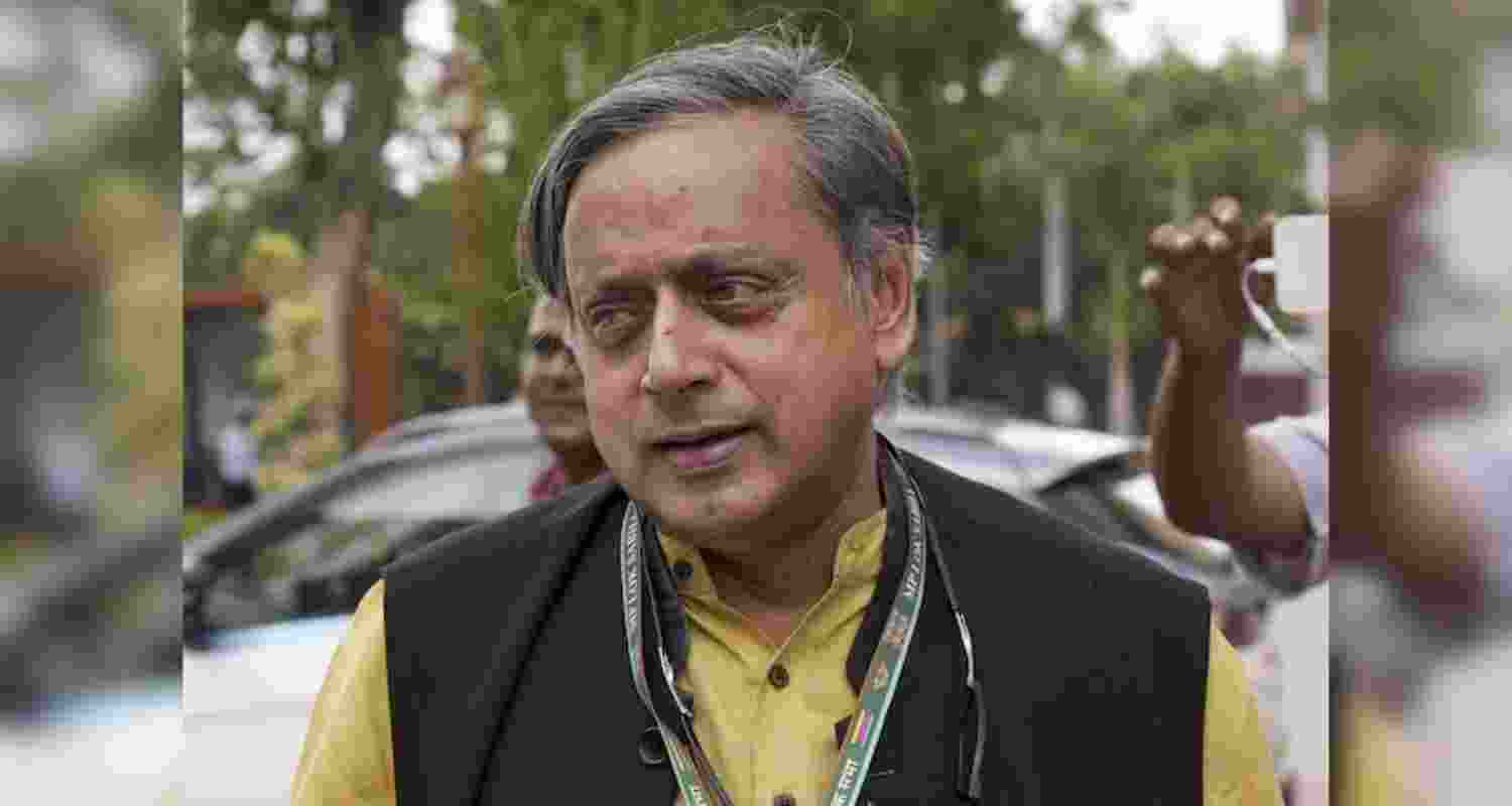 Tharoor clarifies stand on praising Kerala’s CPI-M govt Tharoor clarifies stand on praising Kerala’s CPI-M govt