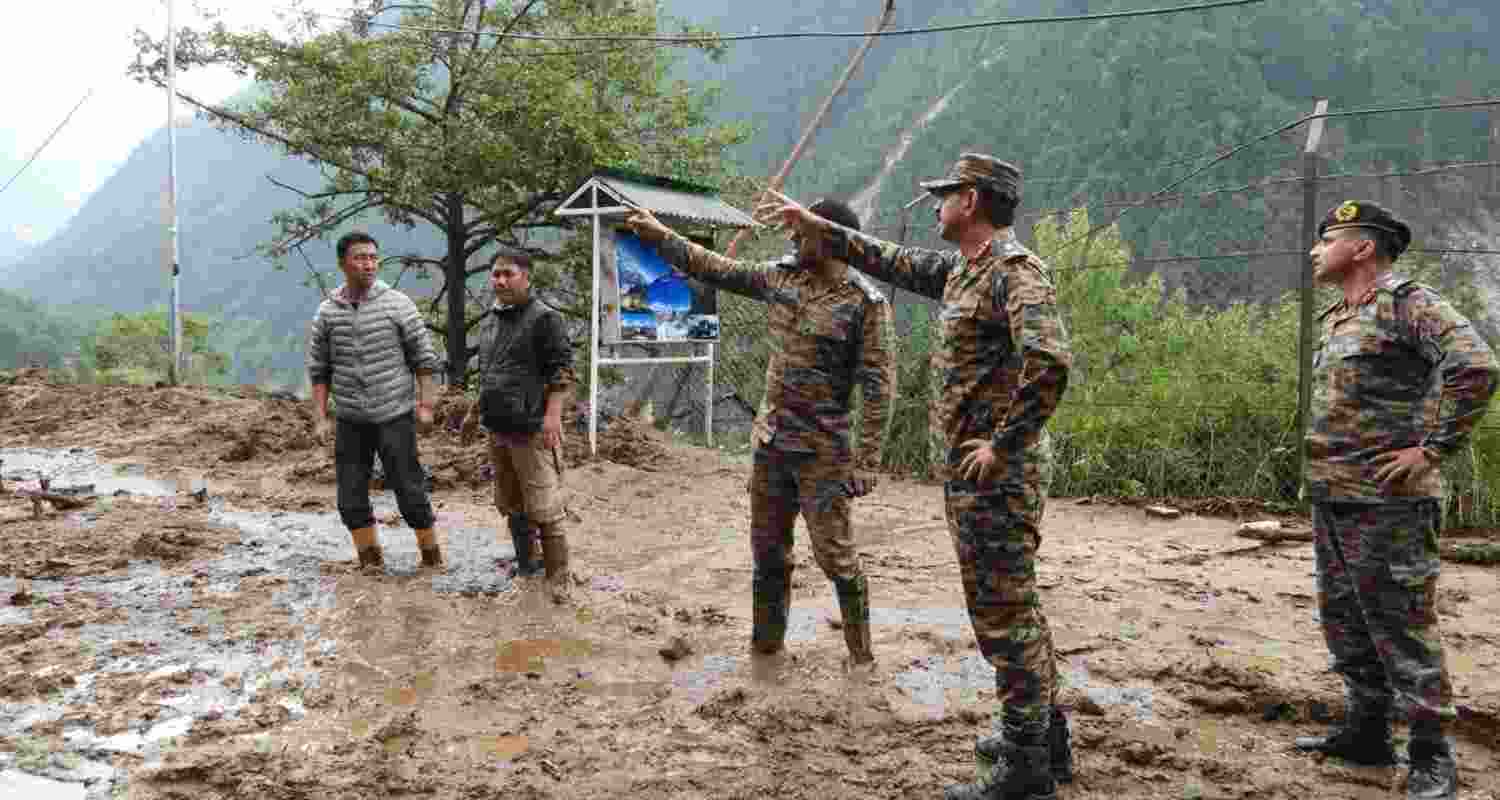 3 Army men killed, 6 missing in Sikkim landslide 3 Army men killed, 6 missing in Sikkim landslide