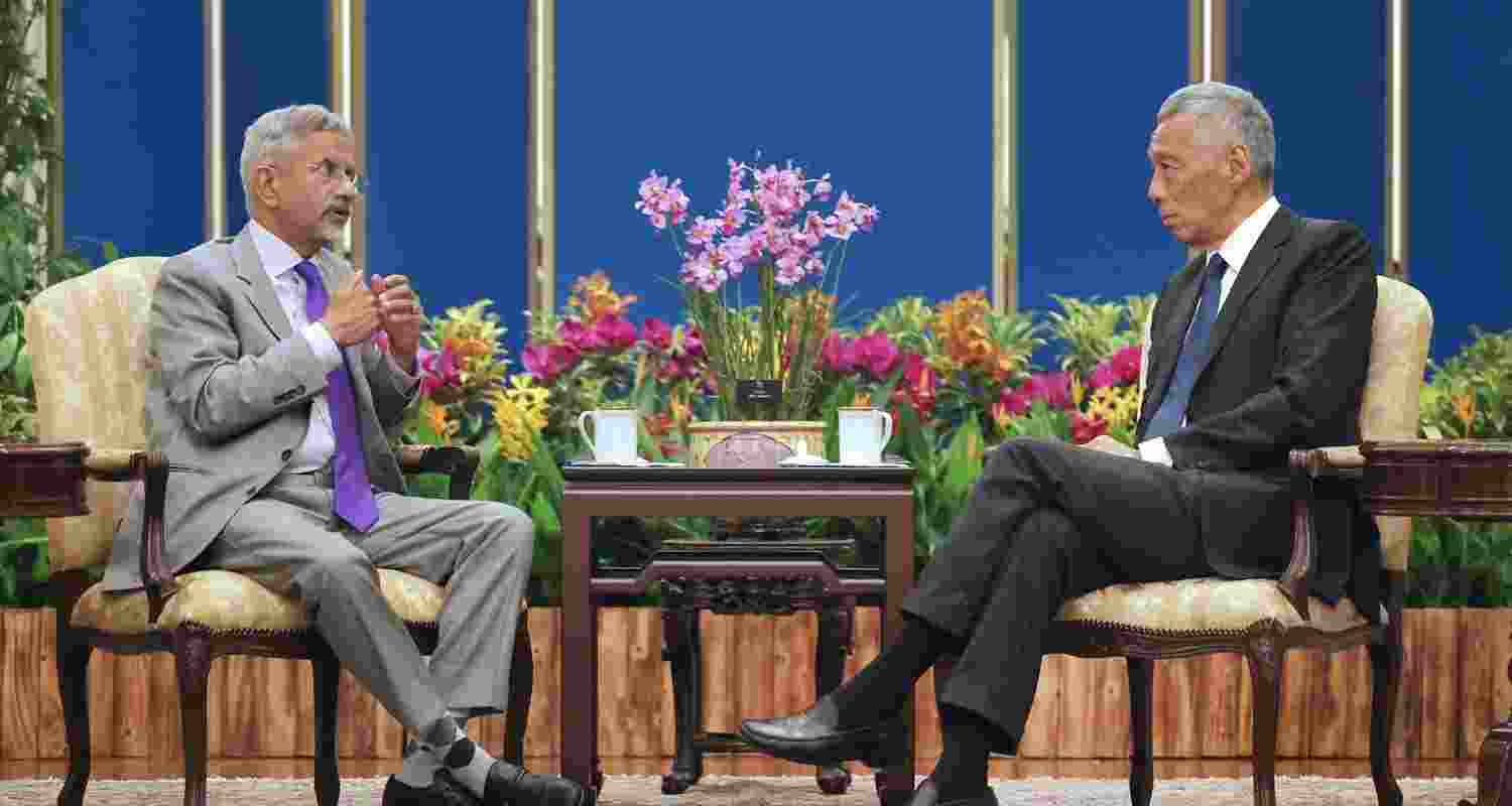 Singaporeans can’t disavow ethnic roots with India, China : PM Lee Singaporeans can’t disavow ethnic roots with India, China : PM Lee