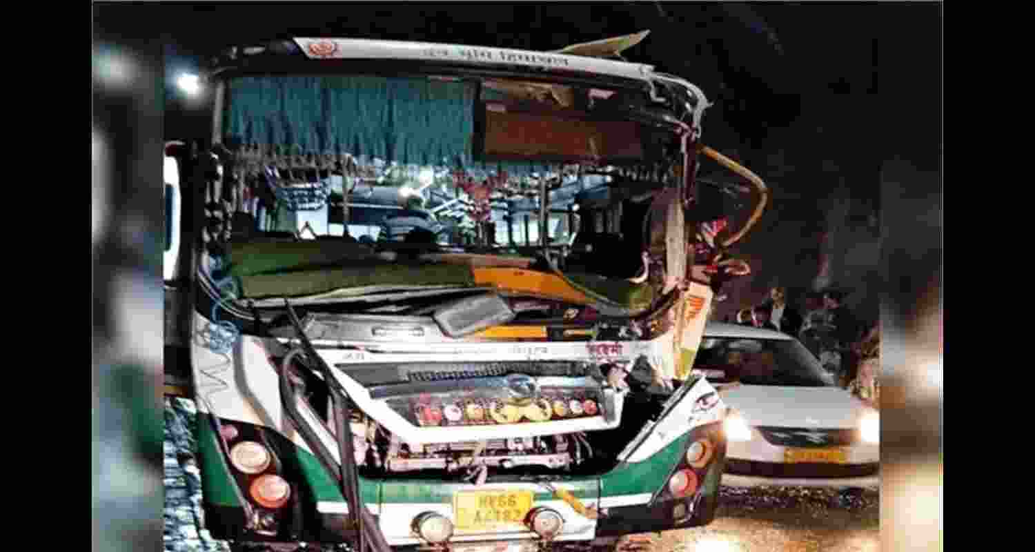 Six injured as HRTC bus collides with truck in Aut Tunnel, Kullu-Manali Highway. Six injured as HRTC bus collides with truck in Aut Tunnel, Kullu-Manali Highway.