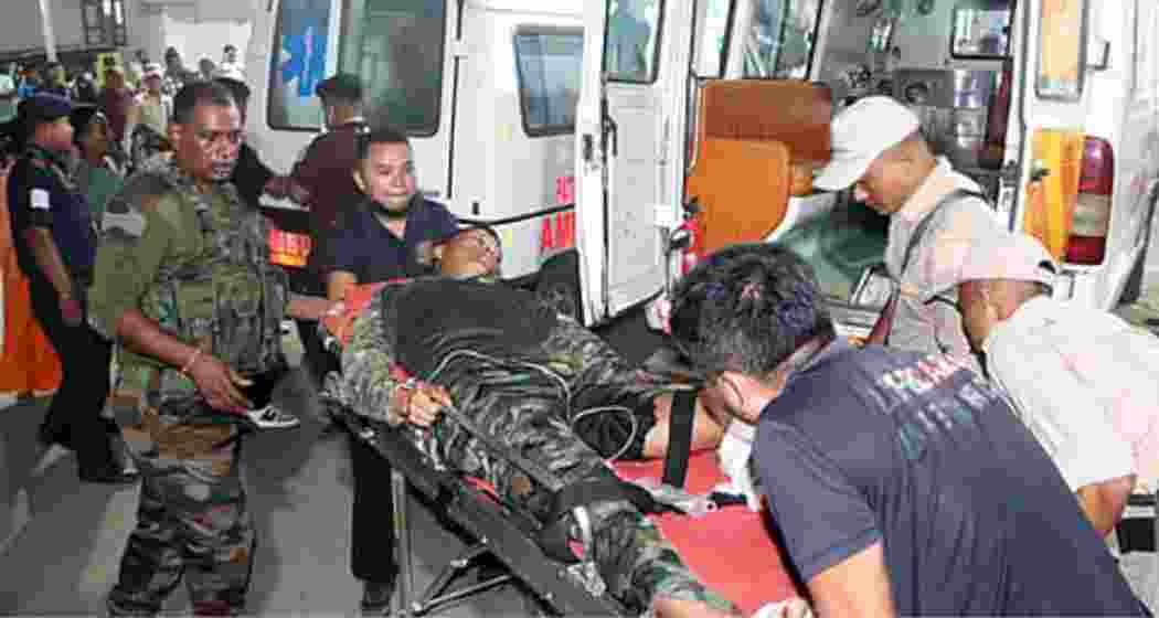 Army personnel injured in ULFA(I) firing in Tinsukia. Army personnel injured in ULFA(I) firing in Tinsukia.