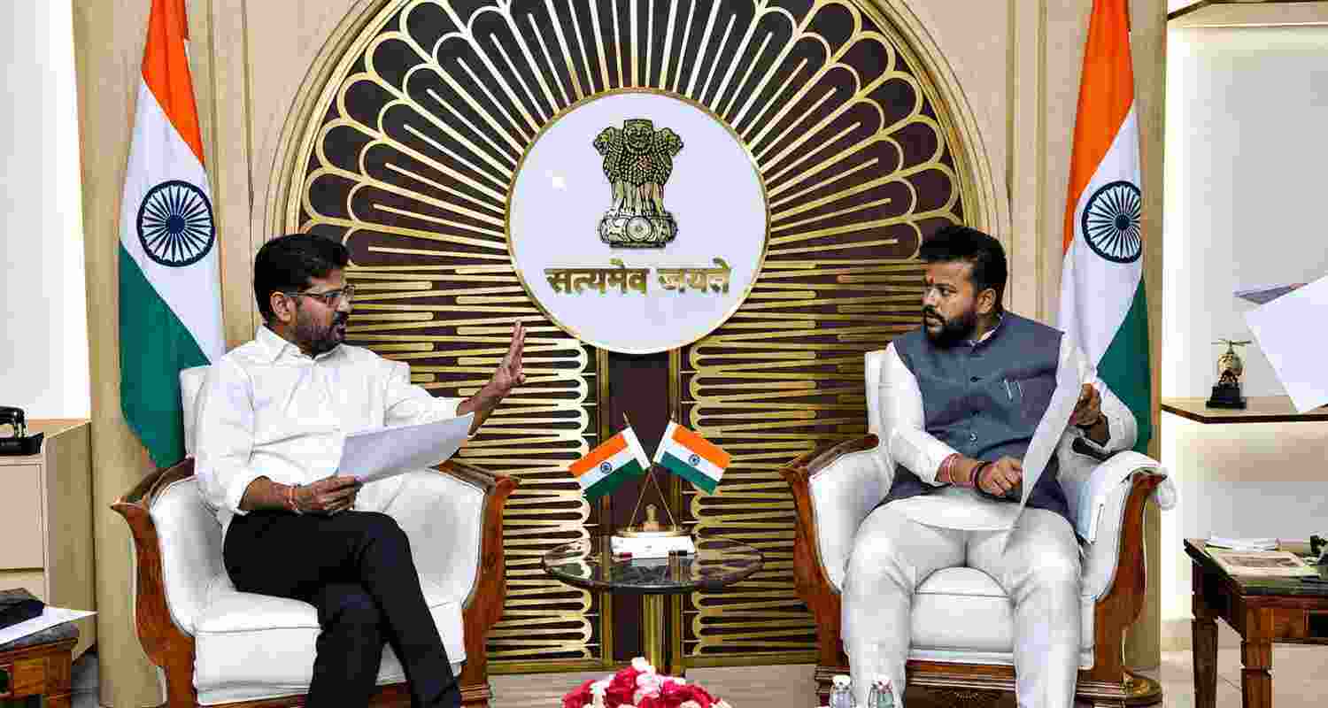 Telangana Chief Minister A Revanth Reddy met Union Civil Aviation Minister Ram Mohan Naidu. Telangana Chief Minister A Revanth Reddy met Union Civil Aviation Minister Ram Mohan Naidu.