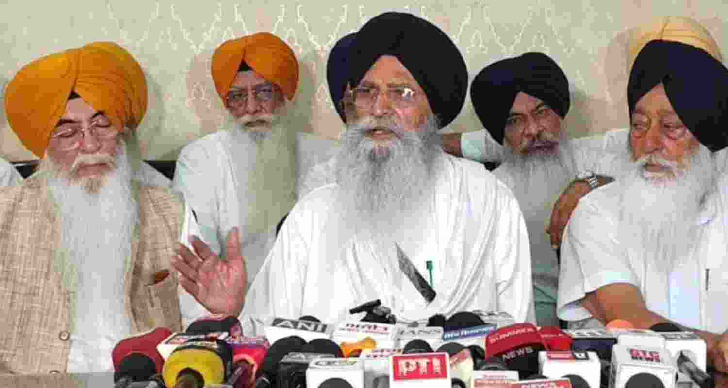 The SGPC general house meeting passed resolutions on Punjab Chief Minister Bhagwant Mann, Sikh institutions and Panthic unity. The SGPC general house meeting passed resolutions on Punjab Chief Minister Bhagwant Mann, Sikh institutions and Panthic unity.