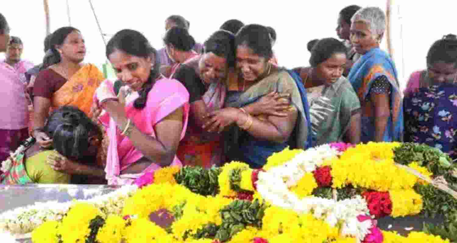 Relatives of deceased in TN hooch liquor tragedy. Relatives of deceased in TN hooch liquor tragedy.