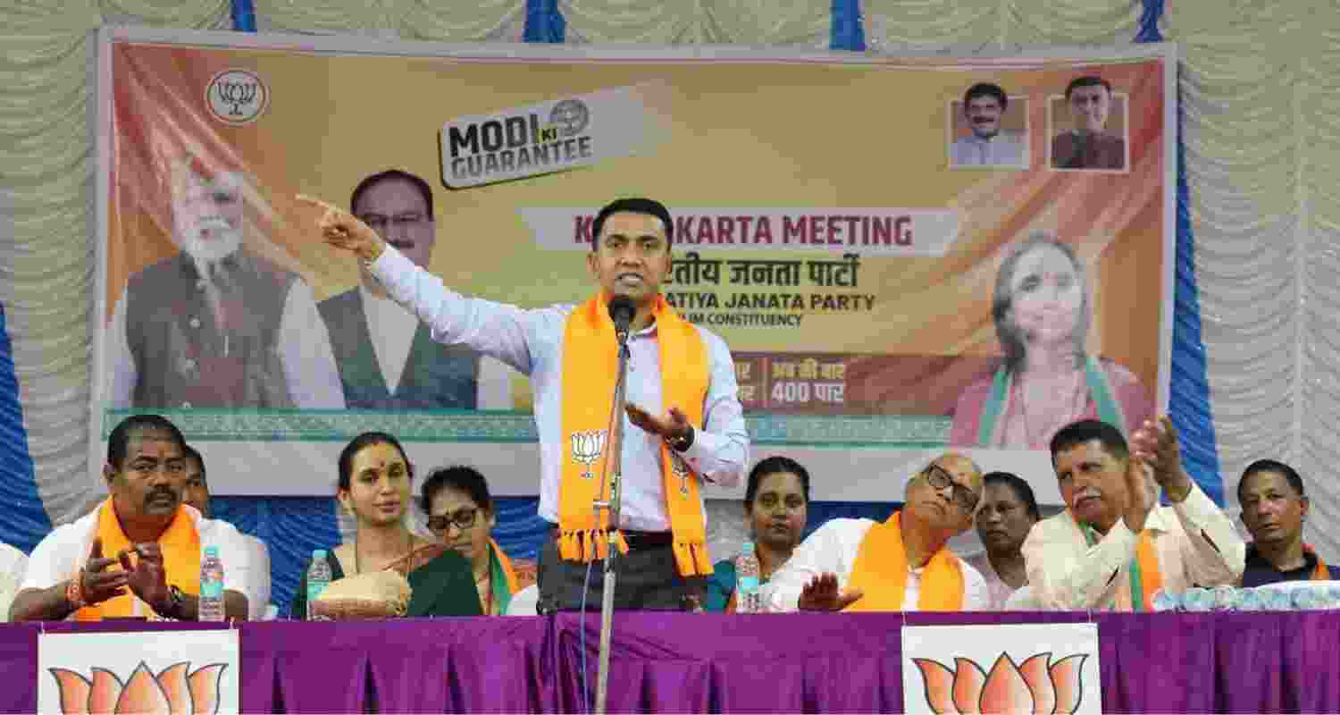 Goa BJP CM Pramod Sawant alleged AAP leaders of Goa now scared of Arrest in the Delhi Liquor Policy. Image X. Goa BJP CM Pramod Sawant alleged AAP leaders of Goa now scared of Arrest in the Delhi Liquor Policy. Image X.