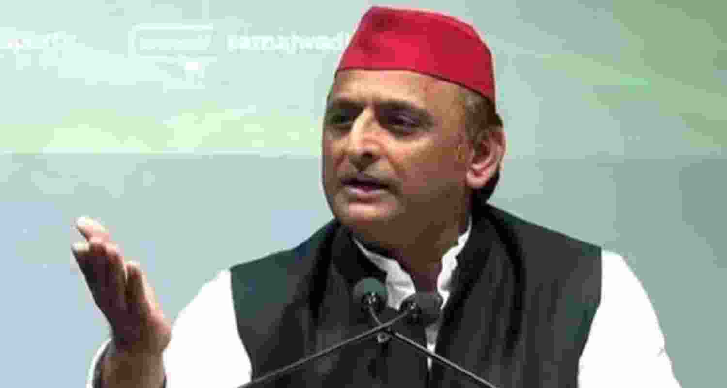 Samajwadi Party Leader Akhilesh Calls For Peaceful Bharat Bandh Over SC Ruling. Samajwadi Party Leader Akhilesh Calls For Peaceful Bharat Bandh Over SC Ruling.