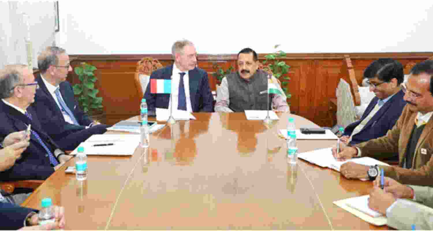 Italian Minister Adolfo Urso and Union MoS Sci and Tech Dr Jitendra Singh discuss future collaboration. Italian Minister Adolfo Urso and Union MoS Sci and Tech Dr Jitendra Singh discuss future collaboration.