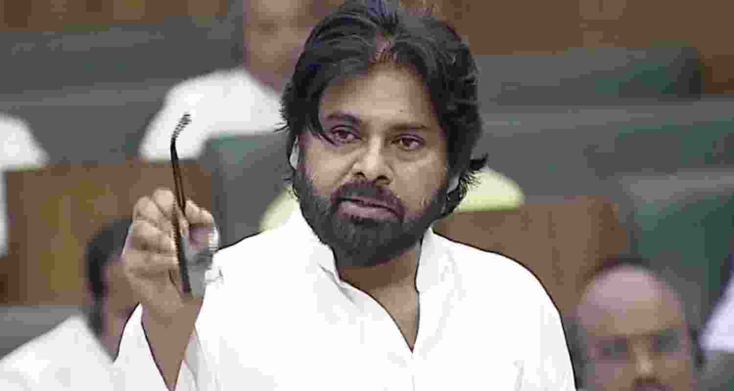 Unidentified caller issues threats to Pawan Kalyan in Andhra. Unidentified caller issues threats to Pawan Kalyan in Andhra.