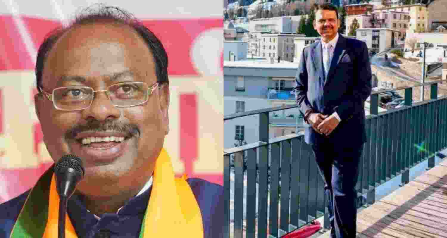 Fadnavis discusses investment opportunities with WEF chief, Bawankule Confident of Economic boost to the State. Fadnavis discusses investment opportunities with WEF chief, Bawankule Confident of Economic boost to the State.