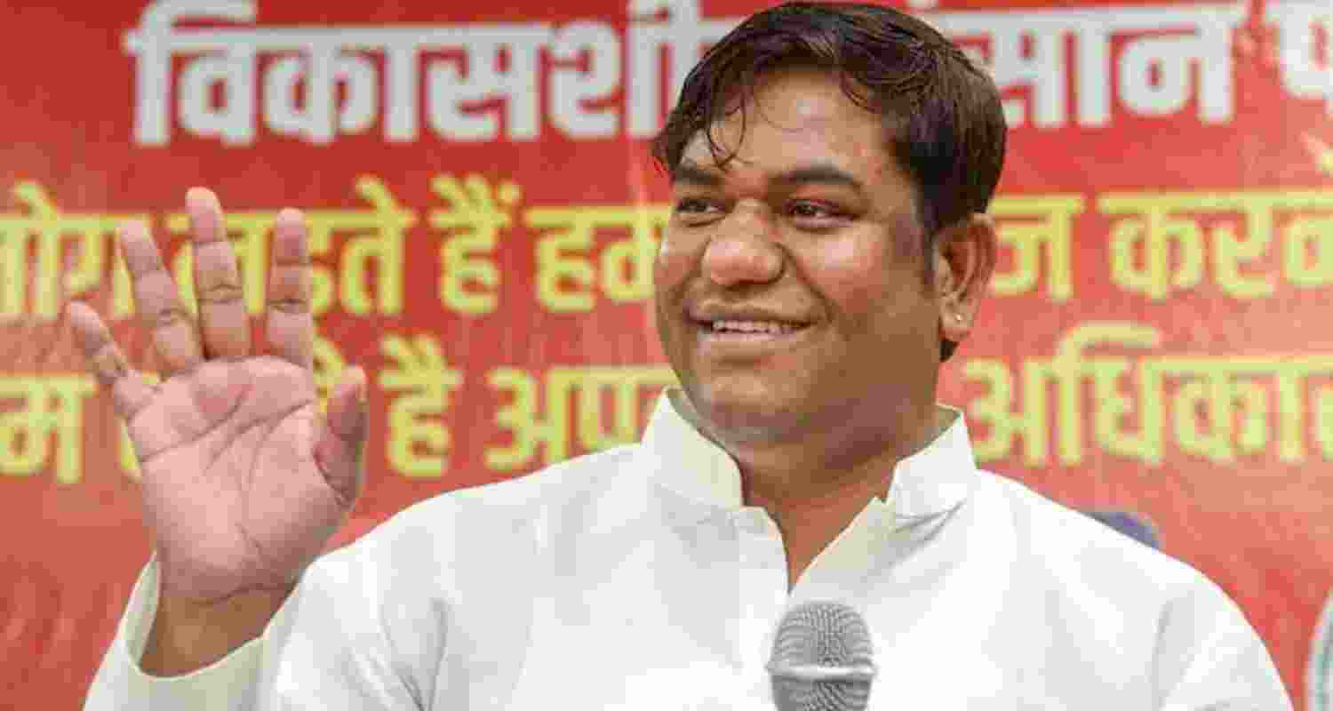 VIP chief Mukesh Sahni supports Tejashwi as Bihar’s future CM. VIP chief Mukesh Sahni supports Tejashwi as Bihar’s future CM.