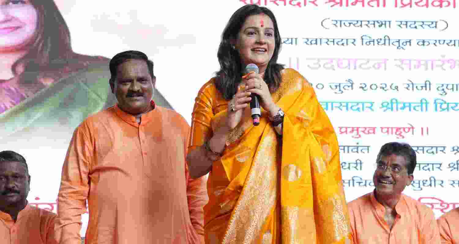 Shiv Sena UBT MP Priyanka Chaturvedi Hits Out at Mani Shankar Aiyar for Pak Comments. Shiv Sena UBT MP Priyanka Chaturvedi Hits Out at Mani Shankar Aiyar for Pak Comments.