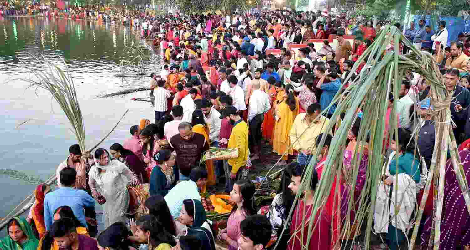 Tragedy as 11 die by drowning in Jharkhand Chhath fest. Tragedy as 11 die by drowning in Jharkhand Chhath fest.