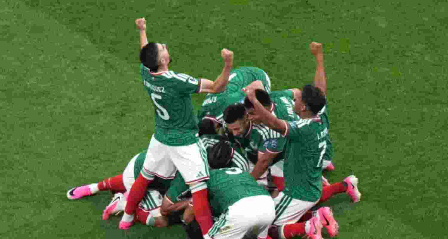 The win was Mexico's fourth consecutive victory of the tournament and extended their run without conceding a goal. The win was Mexico's fourth consecutive victory of the tournament and extended their run without conceding a goal.