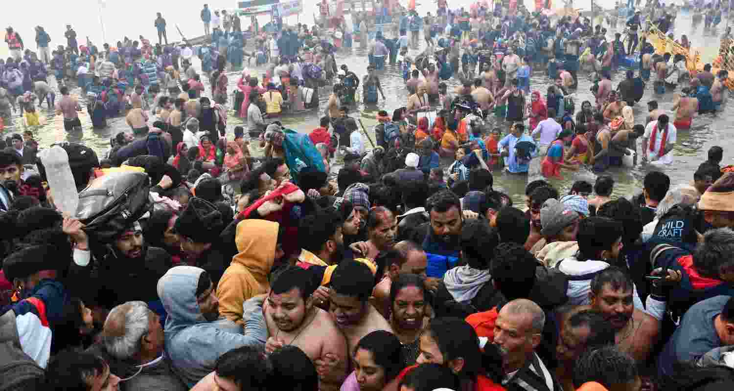 30 dead, 60 injured in Maha Kumbh stampede 30 dead, 60 injured in Maha Kumbh stampede