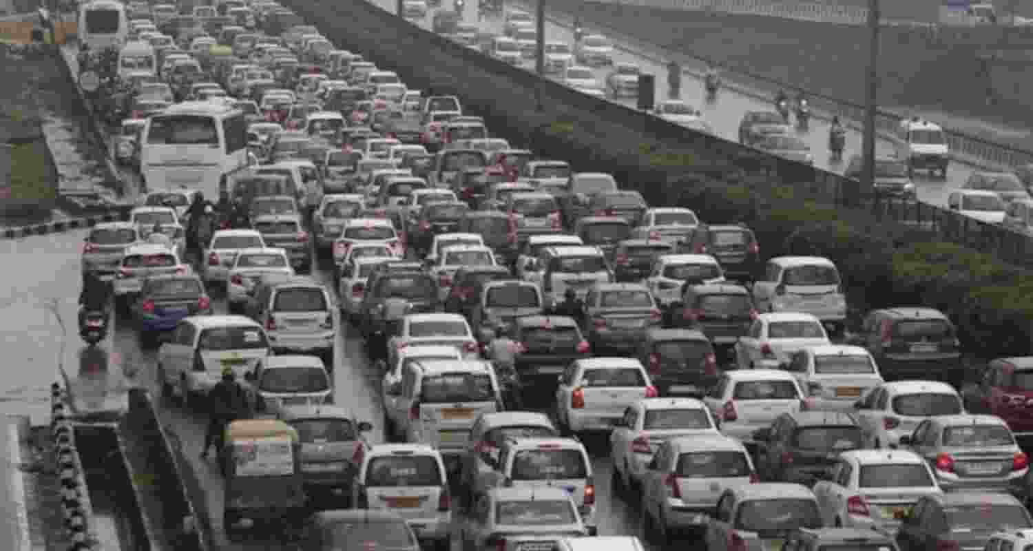 U'khand to start green tax collection on out-of-state vehicles U'khand to start green tax collection on out-of-state vehicles