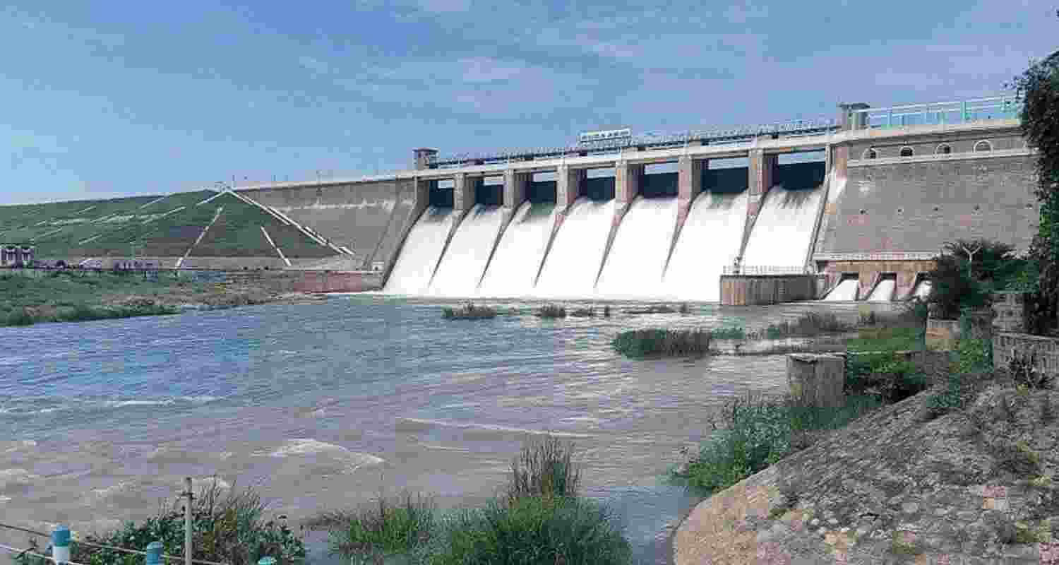 Tamil Nadu seeks Centre's approval to desilt Vaigai dam, aiming to restore lost storage capacity and improve water supply for farmers. Tamil Nadu seeks Centre's approval to desilt Vaigai dam, aiming to restore lost storage capacity and improve water supply for farmers.