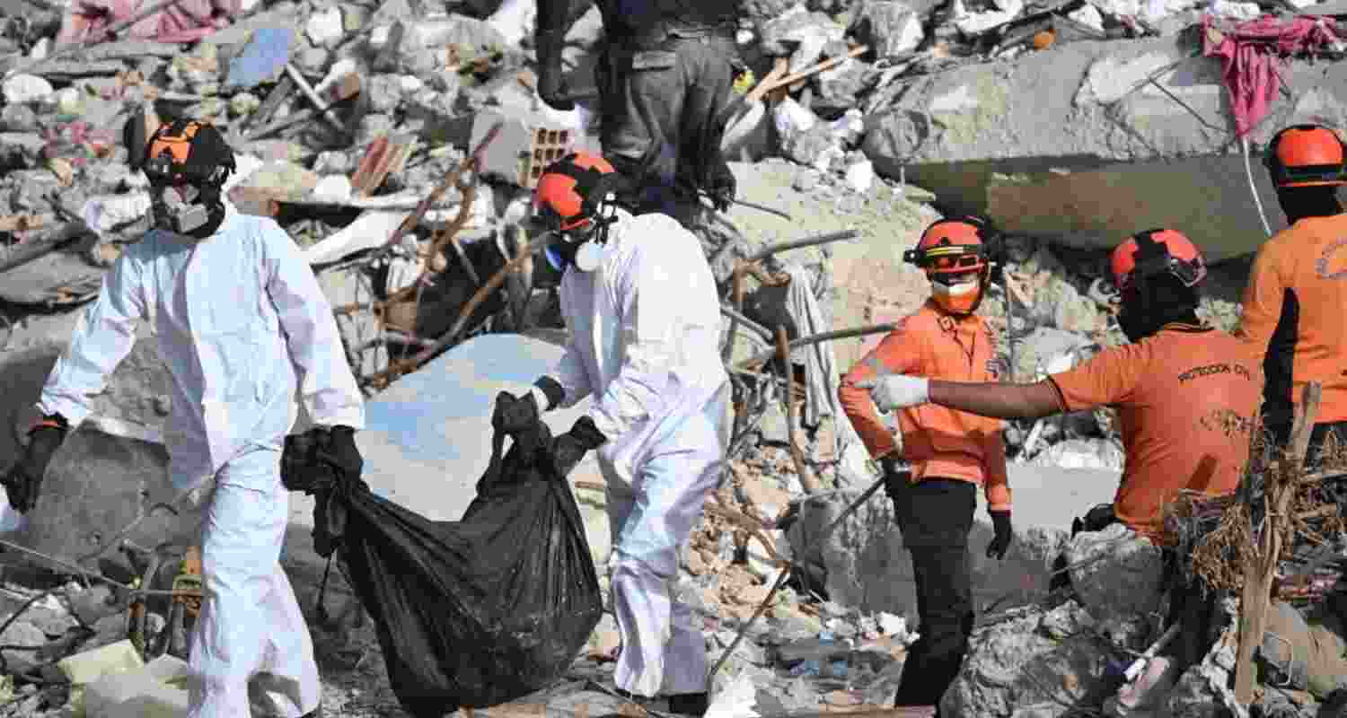 Venezuela's earthquake death toll has risen to 5,119, with over 50,000 feared trapped. The UN seeks $300 million for emergency relief efforts. Venezuela's earthquake death toll has risen to 5,119, with over 50,000 feared trapped. The UN seeks $300 million for emergency relief efforts.