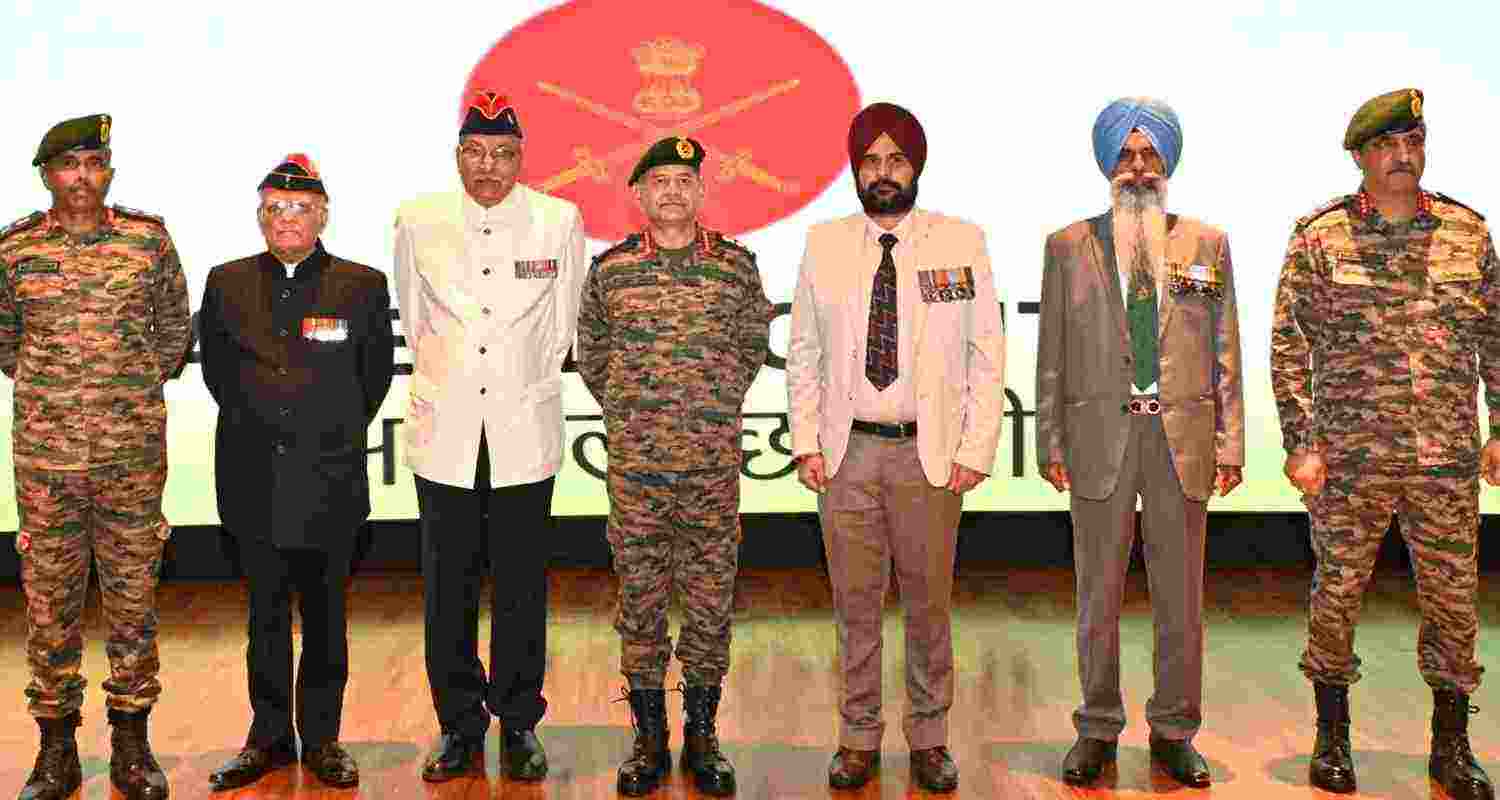 Veterans honoured for service beyond the uniform Veterans honoured for service beyond the uniform