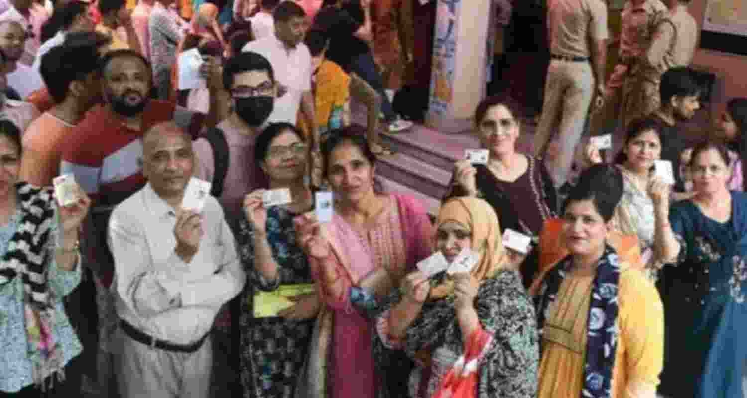 Bengal's Jangle Mahal logs positive voter turnout Bengal's Jangle Mahal logs positive voter turnout