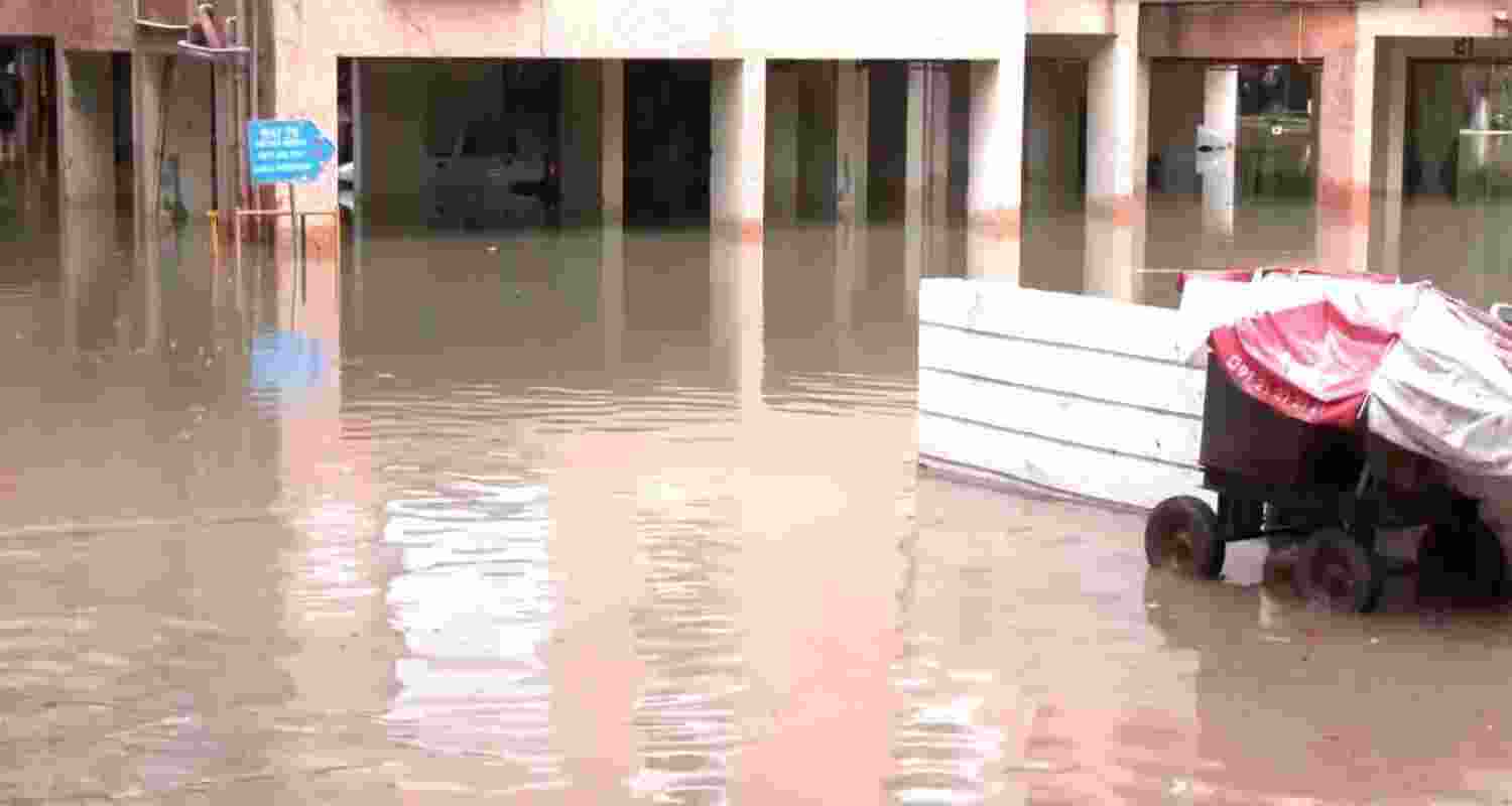 Rains continue to batter several parts of Bengaluru on Wed
Rains continue to batter several parts of Bengaluru on Wed